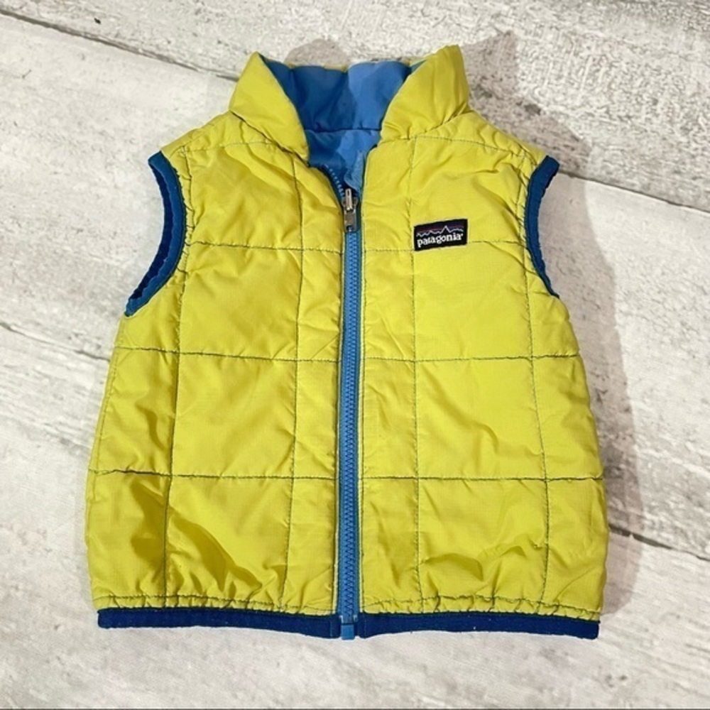 Patagonia Reversible Puffer Vest Blue Yellow 6Months Baby Vest